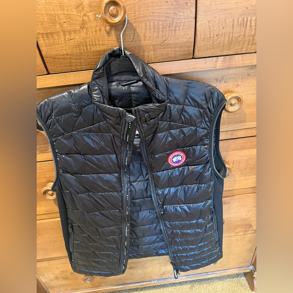 Black Quilted Vest. Canada goose